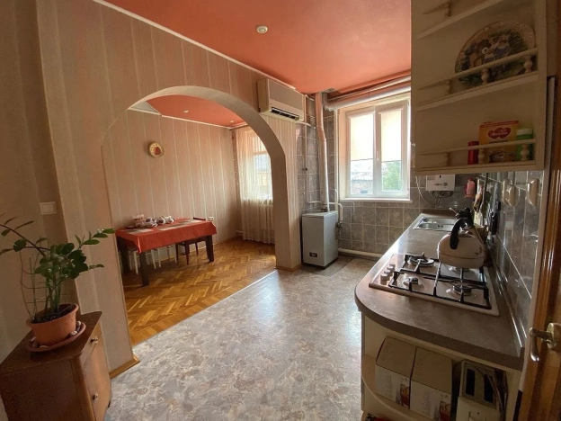 Купить дом на улице Демократическая в Ростове-на-Дону. Вариант № 24989, 3, площадь -  квм, цена 11800000 рублей