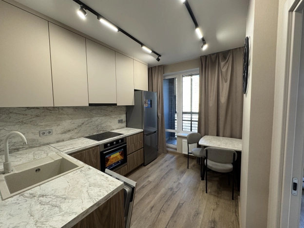 Купить однокомнатную квартиру в Воронеже. Вариант № 9212145, 6, площадь - квм, цена 6650000 рублей