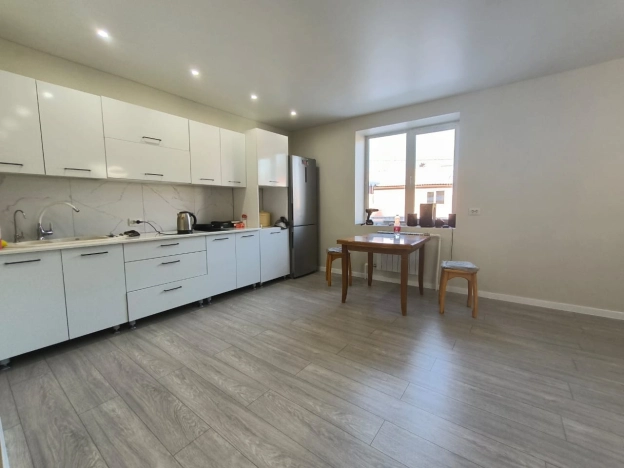 Купить дом на улице Белокаменная в Улан-Удэ. Вариант № 19645, 0, площадь -  квм, цена 9800000 рублей