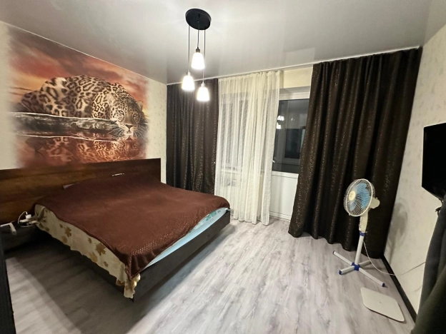 Купить двухкомнатную квартиру на вторичке в Микрорайоне 4-й, Элиста в Элисте. Вариант № 26277, 4, площадь -  квм, цена 8200000 рублей