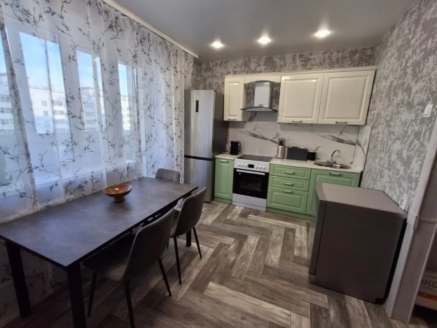 Снять квартиру в Тобольске. Вариант № 9552629, 0, площадь -  квм, цена 60000 рублей