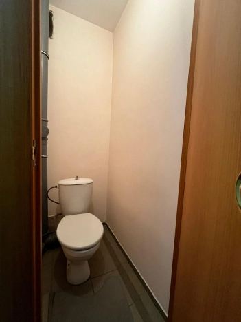 Купить трехкомнатную квартиру в Новосибирске. Вариант № 7642658, 16, площадь -  квм, цена 7100000 рублей