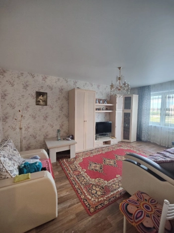 Купить двухкомнатную квартиру на вторичке на улице Ладожская в Новосибирской области. Вариант № 2542226, 14, площадь -  квм, цена 6200000 рублей