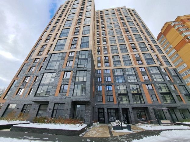 Купить однокомнатную квартиру в районе Калининский в Новосибирске. Вариант № 8864033, 0, площадь -  квм, цена 5050000 рублей