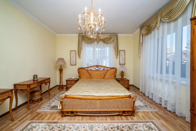 Купить дом в Краснодаре. Вариант № 16085, 14, площадь - квм, цена 39900000.0000 рублей