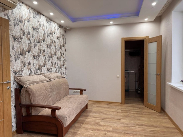 Купить квартиру в Москве. Вариант № 8416118, 11, площадь -  квм, цена 46000000 рублей