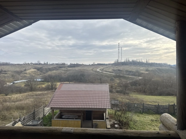 Купить дом на улице Приозёрная в Воронежской области. Вариант № 10424672, 14, площадь -  квм, цена 9900000 рублей