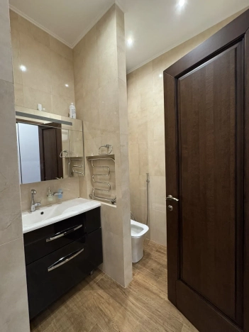 Купить квартиру в Москве. Вариант № 10242944, 7, площадь - квм, цена 33000000 рублей