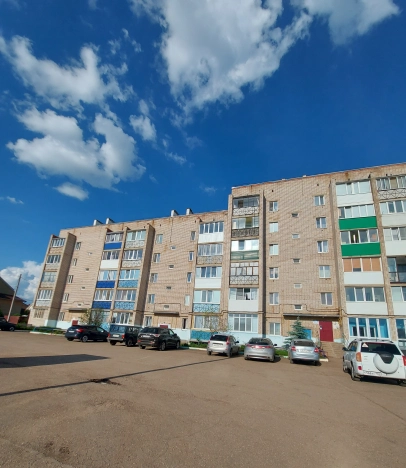 Купить однокомнатную квартиру в Октябрьском. Вариант № 5679, 9, площадь -  квм, цена 2360000 рублей