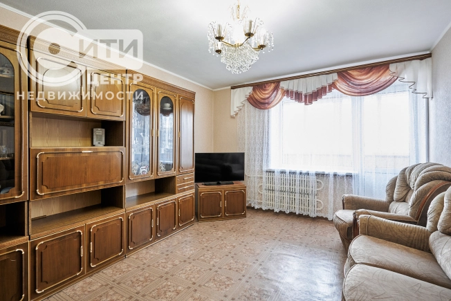 Купить четырехкомнатную квартиру в Воронеже. Вариант № 6157, 1, площадь - квм, цена 5700000 рублей