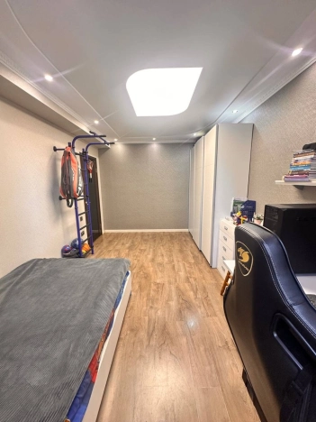 Купить квартиру на улице Комарова в Улан-Удэ. Вариант № 8535062, 18, площадь -  квм, цена 17500000 рублей