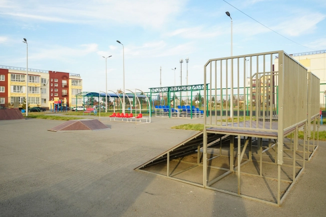 Купить однокомнатную квартиру в Омске. Вариант № 8464559, 16, площадь -  квм, цена 3950000 рублей