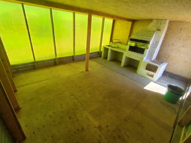 Купить дом на улице Административная в Иркутской области. Вариант № 7852900, 33, площадь -  квм, цена 6050000 рублей