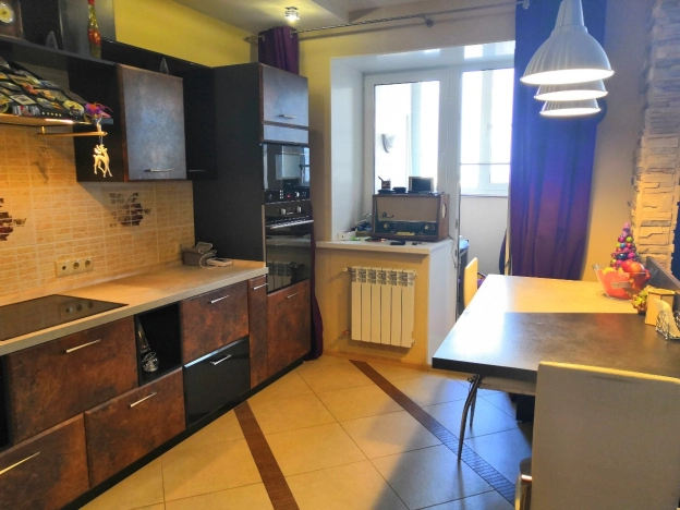 Купить двухкомнатную квартиру на вторичке в районе Ленинский в Владимире. Вариант № 3889, 5, площадь -  квм, цена 12000000 рублей