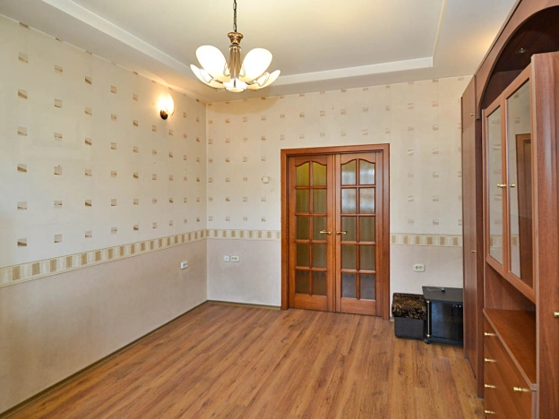 Купить двухкомнатную квартиру на улице Красный проспект в Новосибирске. Вариант № 2046511, 4, площадь -  квм, цена 7500000 рублей