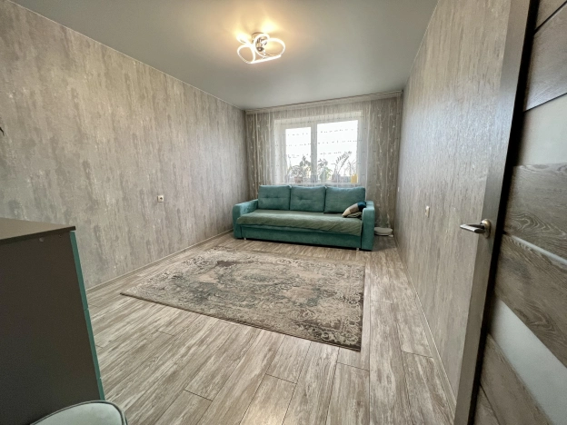 Купить трехкомнатную квартиру в Воронеже. Вариант № 8995669, 10, площадь - квм, цена 8590000 рублей