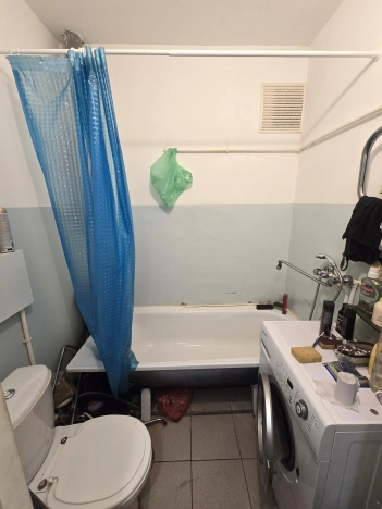 Купить однокомнатную квартиру в Ярославской области. Вариант № 8275536, 5, площадь -  квм, цена 1400000 рублей