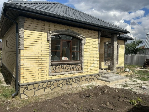 Купить дом в Курской области. Вариант № 59648, 3, площадь -  квм, цена 11250000 рублей