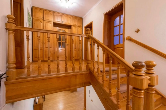 Купить четырехкомнатную квартиру в Калининграде. Вариант № 7963708, 2, площадь -  квм, цена 17000000 рублей