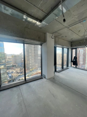 Купить трехкомнатную квартиру на улице Новоостаповская в Москве. Вариант № 10499671, 2, площадь -  квм, цена 64000000 рублей