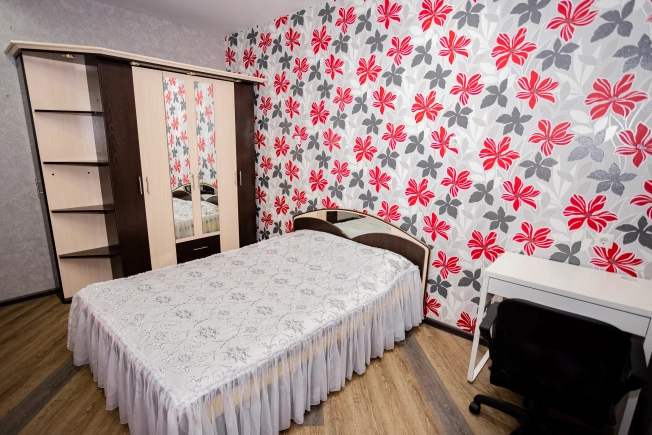 Купить двухкомнатную квартиру в Омске. Вариант № 1366468, 19, площадь -  квм, цена 8000000 рублей