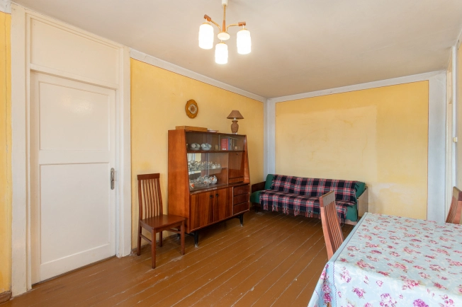 Купить трехкомнатную квартиру на вторичке на улице Карла Маркса в Республике Башкортостан. Вариант № 31958, 4, площадь -  квм, цена 3600000 рублей