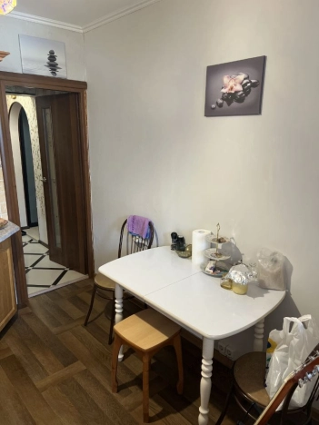 Купить квартиру в Москве. Вариант № 8113101, 24, площадь -  квм, цена 25000000 рублей