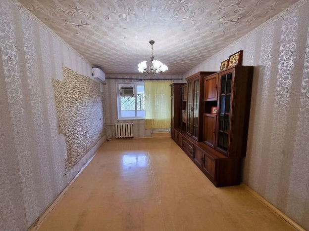 Купить трехкомнатную квартиру в Керчи. Вариант № 22993, 10, площадь - квм, цена 6000000 рублей