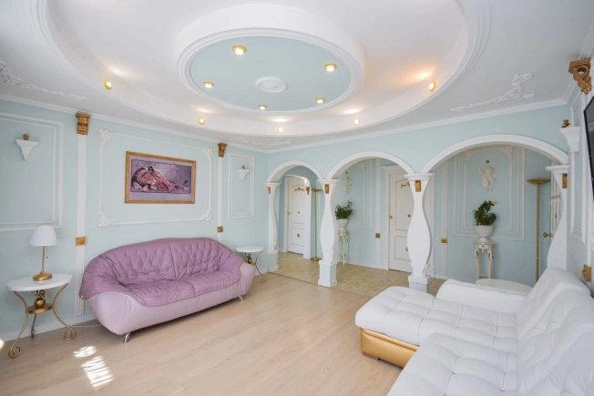 Купить трехкомнатную квартиру в Новосибирской области. Вариант № 7844635, 5, площадь -  квм, цена 9850000 рублей