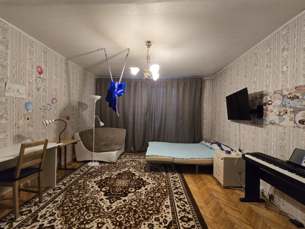 Купить четырехкомнатную квартиру в Пушкине. Вариант № 21574, 32, площадь -  квм, цена 13700000 рублей