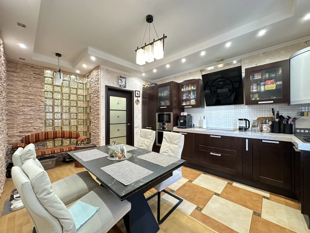 Купить трехкомнатную квартиру у метро Медведково в Мытищах. Вариант № 40070, 1, площадь -  квм, цена 24000000 рублей