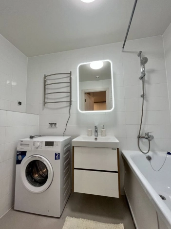 Купить квартиру в Москве. Вариант № 8995653, 10, площадь - квм, цена 20000000 рублей