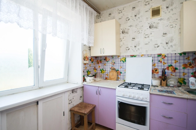 Купить двухкомнатную квартиру в Балакове. Вариант № 47933, 8, площадь -  квм, цена 2600000 рублей