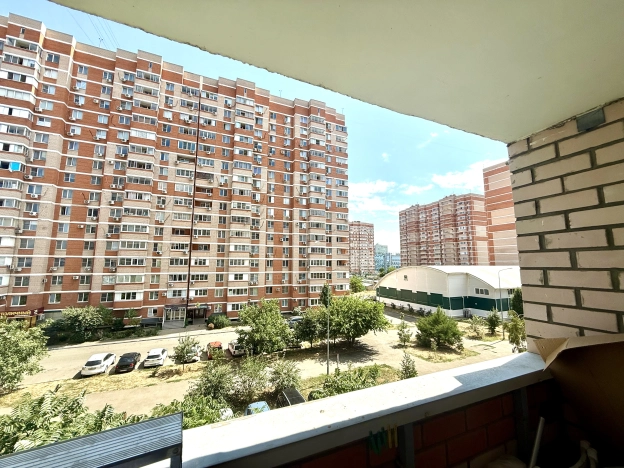 Купить однокомнатную квартиру на улице Героев-Разведчиков в Краснодаре. Вариант № 2891626, 7, площадь -  квм, цена 6900000 рублей