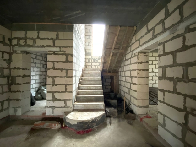 Купить дом в Калуге. Вариант № 5341304, 9, площадь -  квм, цена 8250000 рублей