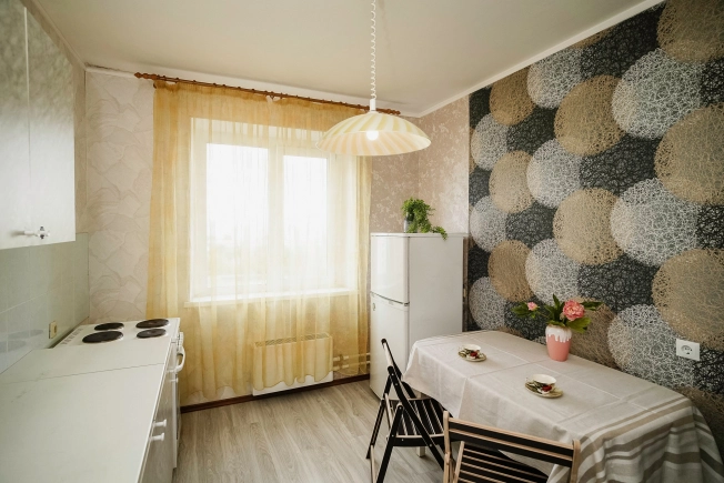 Купить двухкомнатную квартиру в Омске. Вариант № 6816396, 1, площадь -  квм, цена 6850000 рублей