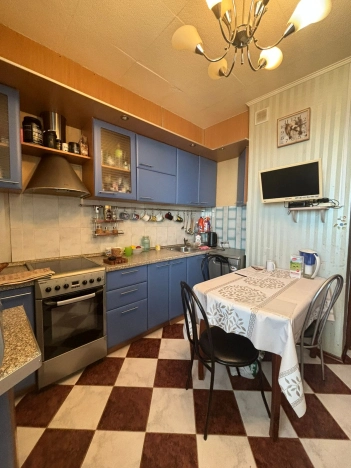 Купить квартиру у метро Пятницкое шоссе в Москве. Вариант № 6988, 2, площадь -  квм, цена 16650000.0000 рублей
