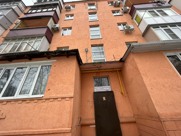 Купить квартиру в Таганроге. Вариант № 4826, 0, площадь -  квм, цена 4000000 рублей