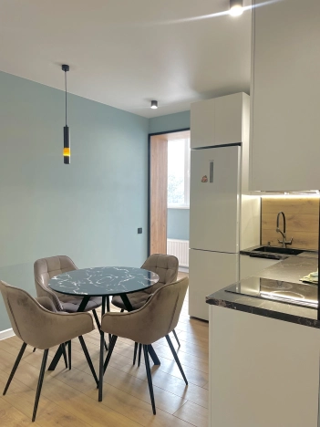 Купить двухкомнатную квартиру в Новороссийске. Вариант № 6825091, 4, площадь -  квм, цена 12000000 рублей