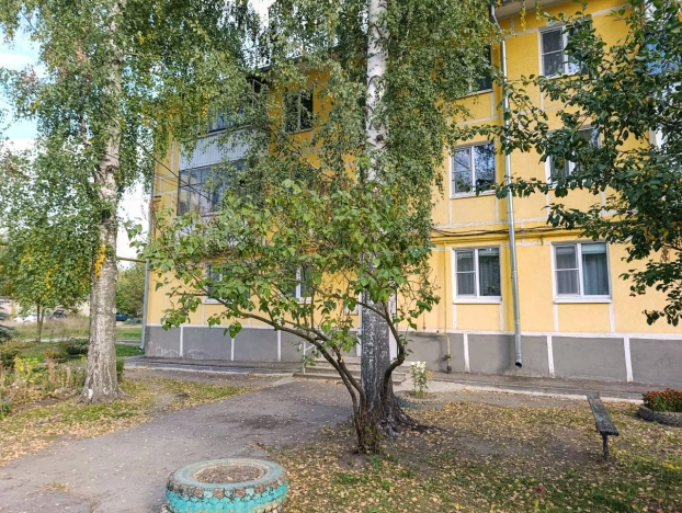 Купить трехкомнатную квартиру на улице 8 Марта в Рязанской области. Вариант № 5471155, 2, площадь -  квм, цена 1750000 рублей