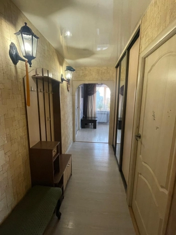 Купить трехкомнатную квартиру на улице Жилмассив в Новосибирской области. Вариант № 9739552, 17, площадь -  квм, цена 8500000 рублей