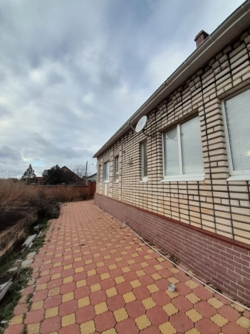 Купить дом на улице Парковая в Элисте. Вариант № 7936, 1, площадь -  квм, цена 9350000 рублей