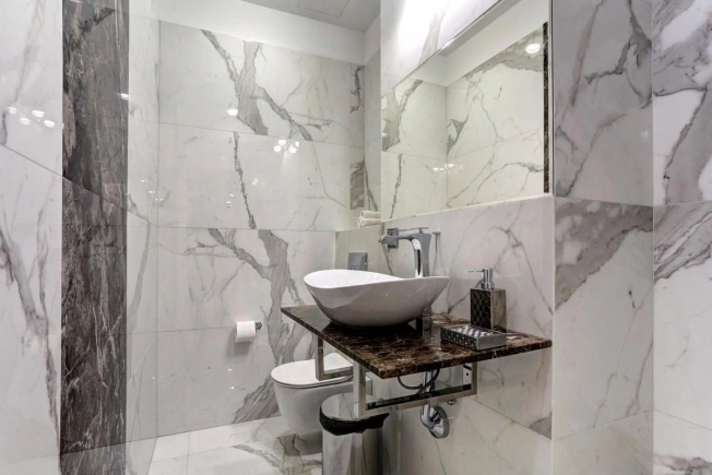 Снять квартиру в Москве. Вариант № 42769, 5, площадь -  квм, цена 1300000 рублей