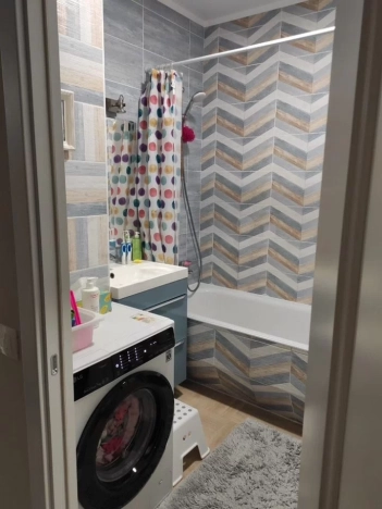 Купить двухкомнатную квартиру в Ростовской области. Вариант № 9696383, 12, площадь -  квм, цена 6500000 рублей