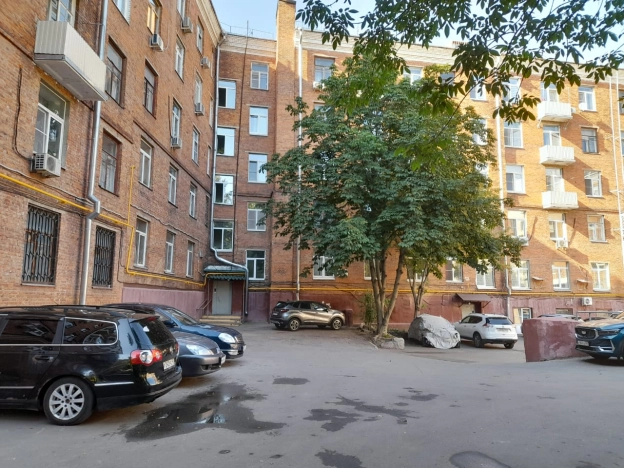 Купить комнату в Москве. Вариант № 3784804, 28, площадь -  квм, цена 9500000 рублей