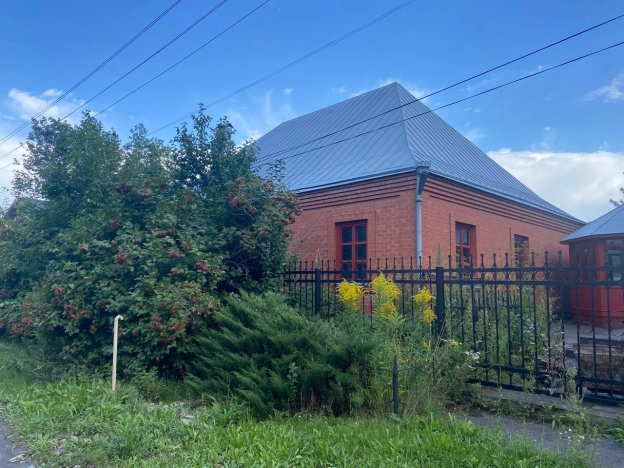 Купить дом на улице Садовая в Алтайском крае. Вариант № 1992976, 1, площадь -  квм, цена 15000000 рублей