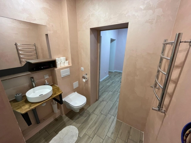 Снять квартиру на улице Старшины Дадаева в Калининграде. Вариант № 5922331, 6, площадь -  квм, цена 30000 рублей