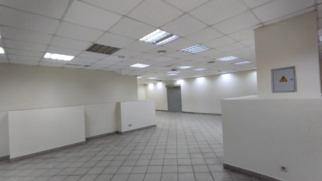 Снять коммерческую недвижимость в Омске. Вариант № 6883341, 19, площадь -  квм, цена 210000 рублей