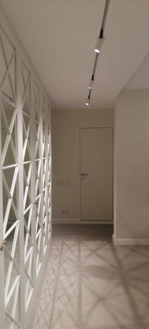 Купить трехкомнатную квартиру на улице Саларьевская в Москве. Вариант № 10597375, 13, площадь - квм, цена 26000000 рублей