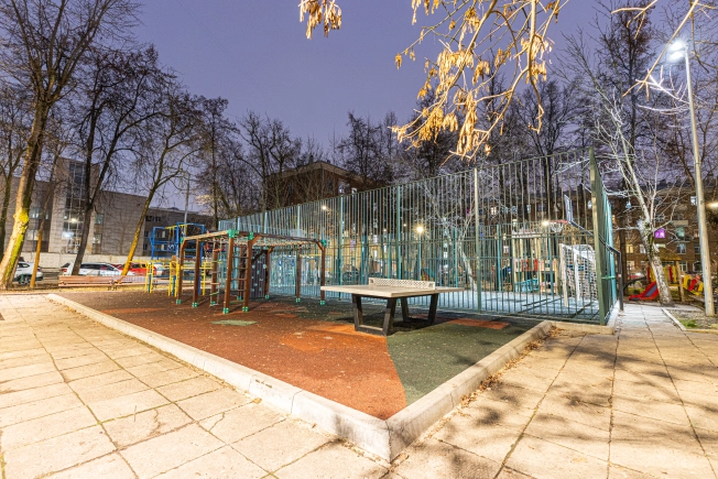 Купить трехкомнатную квартиру на улице Илимская в Москве. Вариант № 10214719, 36, площадь - квм, цена 32000000 рублей